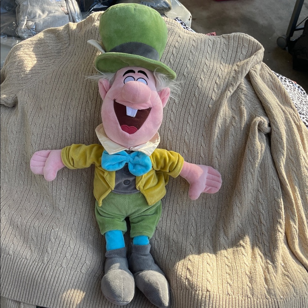 Mad Hatter Plush Toy with Green Hat - Picture 3 of 7